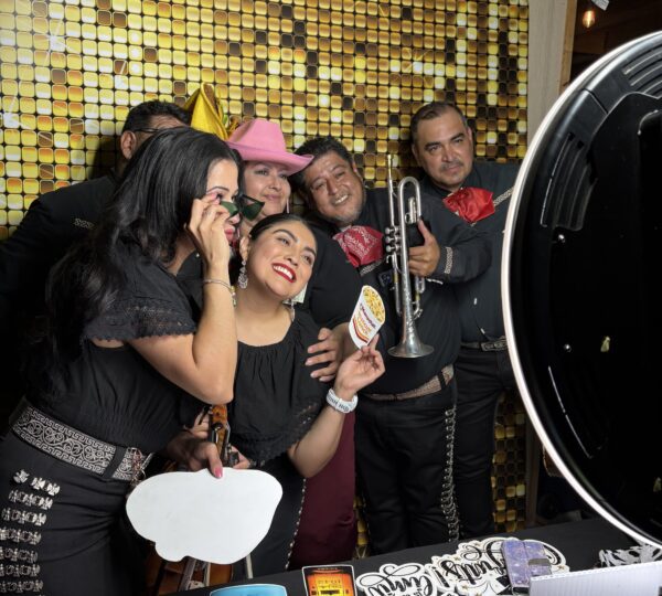 UNIQUE MEMORIES PHOTOBOOTH